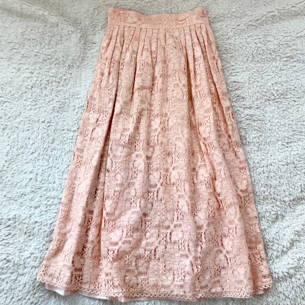Dei Rossi Peachy-Pink Crocheted Floral Lined Skirt